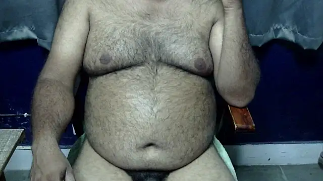 Snapshot of hairysubcub_70 chatting on 05.11.26 hairysubcub 70 online show from 05.11.26