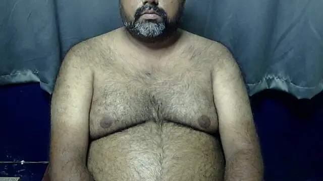 Snapshot of hairysubcub_70 chatting on 05.16.26 hairysubcub 70 online show from 05.16.26