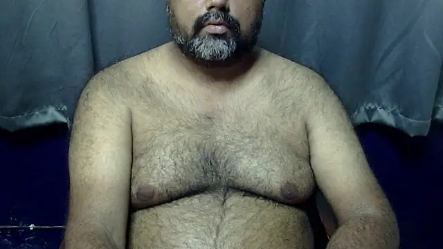 Snapshot of hairysubcub_70 chatting on 05.22.26 hairysubcub 70 online show from 05.22.26