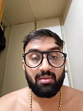 Snapshot of love4shownude chatting on 12.22.24 love4shownude online show from 12.22.24