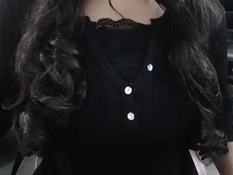 Snapshot of Mahikhanna_ chatting on 01.07.25 Mahikhanna online show from 01.07.25