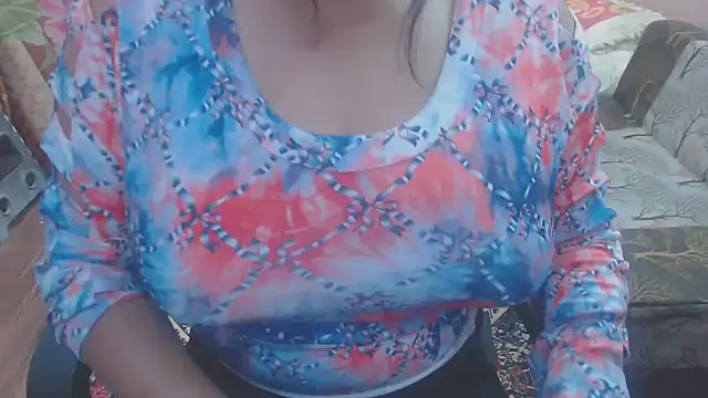 Snapshot of Mahikhanna_ chatting on 03.05.25 Mahikhanna online show from 03.05.25