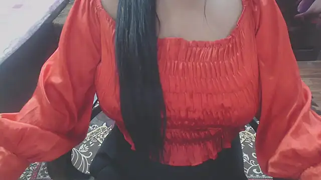 Snapshot of Mahikhanna_ chatting on 10.19.25 Mahikhanna online show from 10.19.25