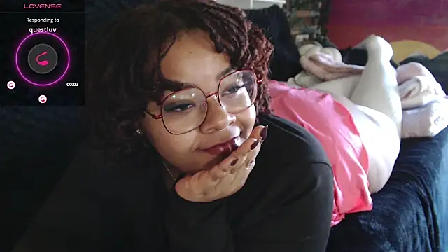 Snapshot of -khayaparker chatting on 12.20.24 -khayaparker online show from 12.20.24