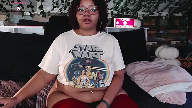 Snapshot of -khayaparker chatting on 12.23.24 -khayaparker online show from 12.23.24