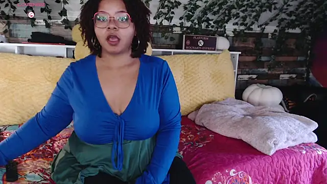 Snapshot of -khayaparker chatting on 01.03.25 -khayaparker online show from 01.03.25