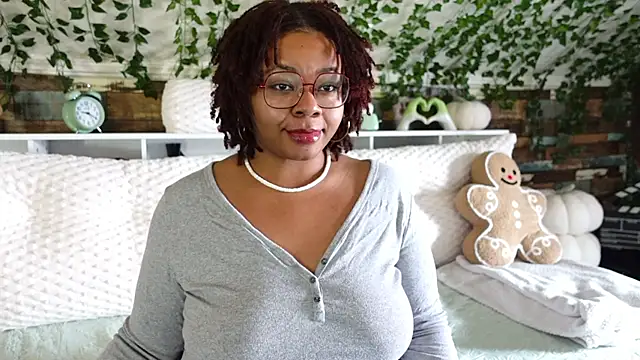 Snapshot of -khayaparker chatting on 03.04.25 -khayaparker online show from 03.04.25