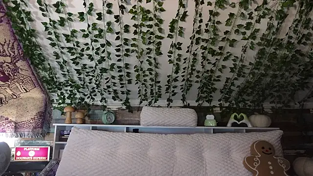 Snapshot of -khayaparker chatting on 03.12.25 -khayaparker online show from 03.12.25