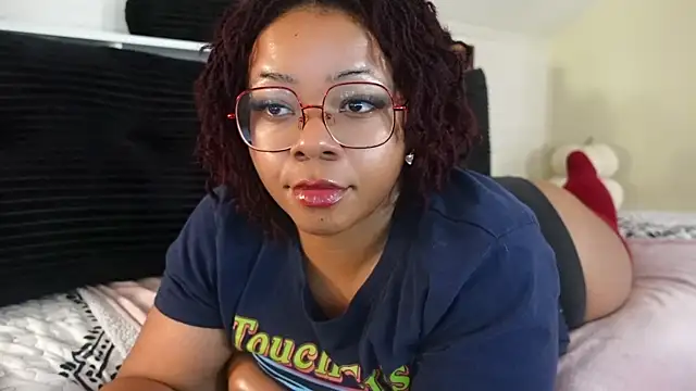 Snapshot of -khayaparker chatting on 11.07.25 -khayaparker online show from 11.07.25