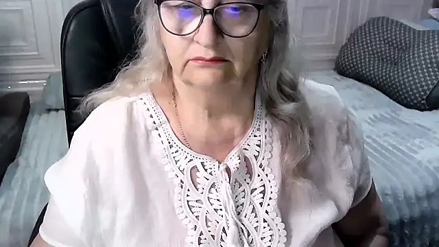 LolkaAlyss online show from 04.24.26