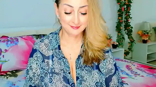 Tyana40 online show from 03.07.25