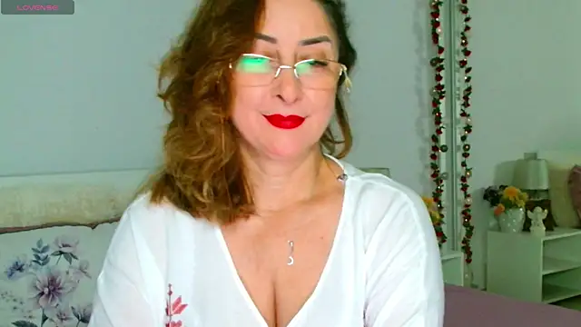 Snapshot of Tyana40 chatting on 07.20.26 Tyana40 online show from 07.20.26