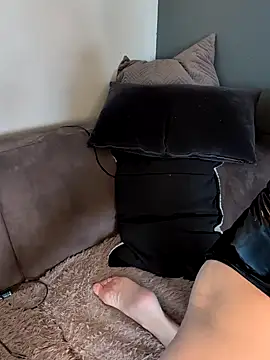 NaomiAndFriends online show from 01.07.25