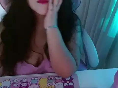 Snapshot of KittyK3 chatting on 02.12.25 KittyK3 online show from 02.12.25