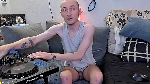 pyrowuff online show from 02.26.26