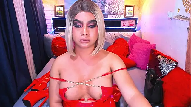 Snapshot of TsGoddessNhicolle chatting on 02.11.25 TsGoddessNhicolle online show from 02.11.25