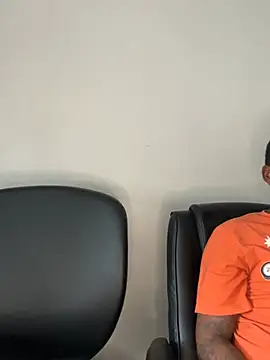 Snapshot of DancingLemonade chatting on 03.27.26 DancingLemonade online show from 03.27.26