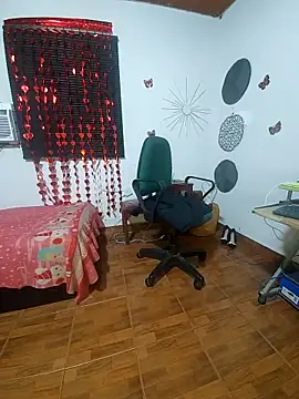 Snapshot of sharom_smith1 chatting on 02.28.25 sharom smith1 online show from 02.28.25