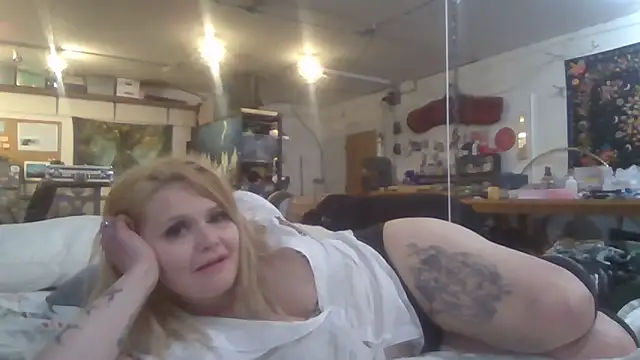 Snapshot of Mostlikely2suckseed88 chatting on 02.11.26 Mostlikely2suckseed88 online show from 02.11.26