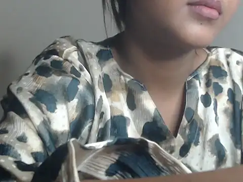 Snapshot of NancyRuvi chatting on 04.25.26 NancyRuvi online show from 04.25.26