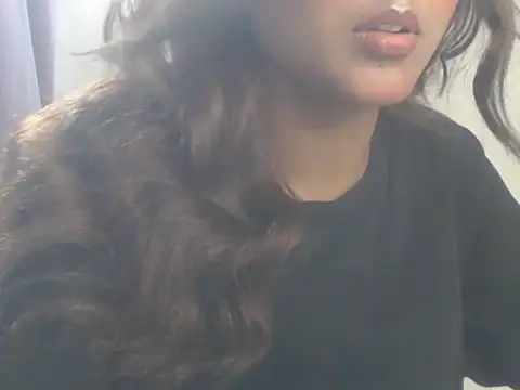 Snapshot of NancyRuvi chatting on 05.31.26 NancyRuvi online show from 05.31.26