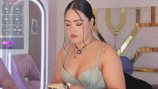 sophy champagne online show from 04.22.26