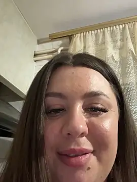 Snapshot of Sara_Slow chatting on 02.25.25 Sara Slow online show from 02.25.25