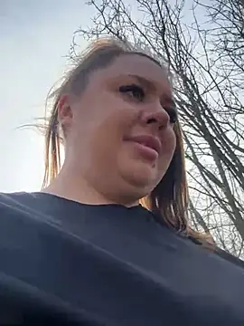 Snapshot of Sara_Slow chatting on 03.06.25 Sara Slow online show from 03.06.25