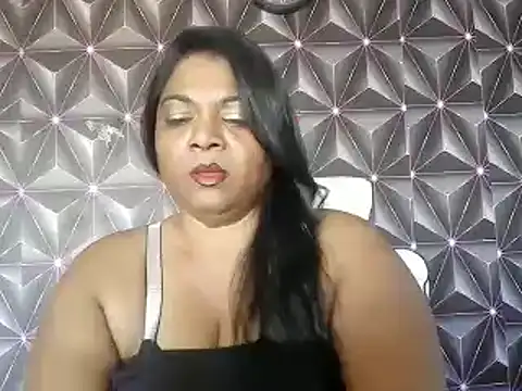 Snapshot of IndianDelia chatting on 07.25.26 IndianDelia online show from 07.25.26