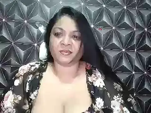 Snapshot of IndianDelia chatting on 08.02.26 IndianDelia online show from 08.02.26