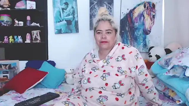 estrellita fugaz16x online show from 02.01.25