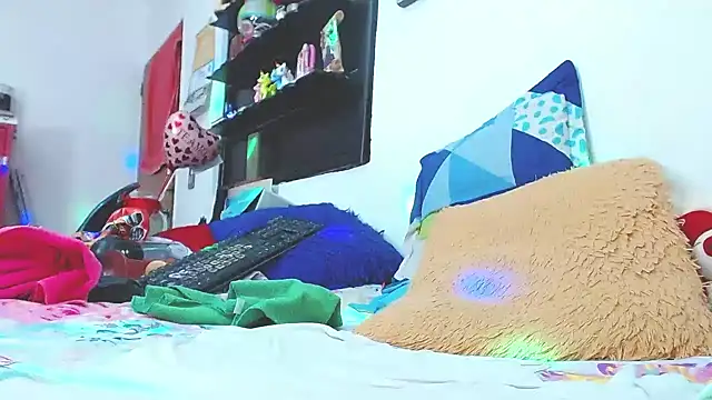 estrellita fugaz16x online show from 02.25.25