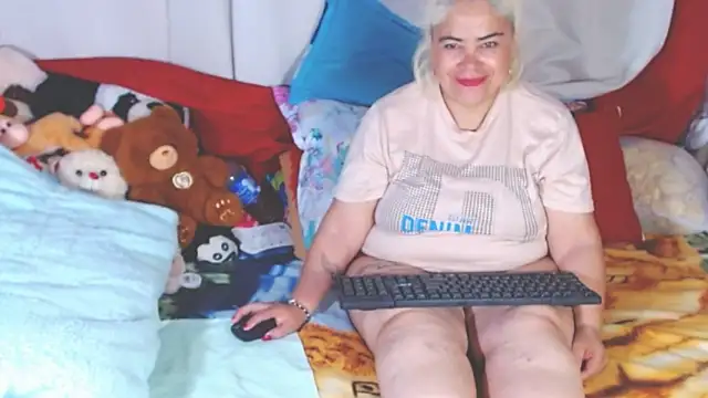 estrellita fugaz16x online show from 11.25.25