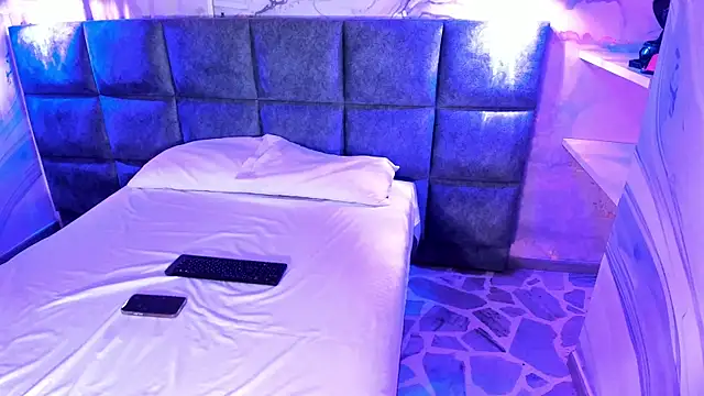 Maddysex  online show from 04.30.26
