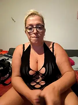 winniess40 online show from 10.09.25