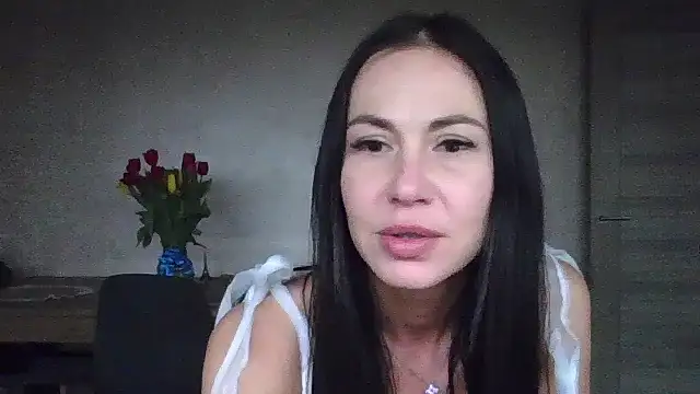 JulianaGold1 online show from 03.05.25