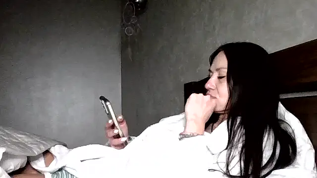 JulianaGold1 online show from 01.18.26