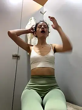 alana15 online show from 11.02.25