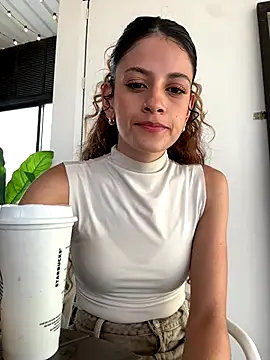 alana15 online show from 12.04.25