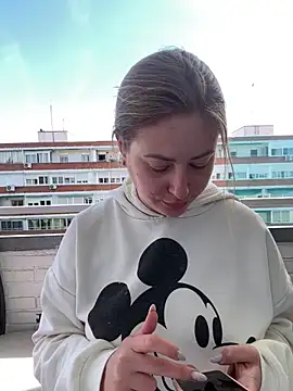 AlisaWhite online show from 04.20.26