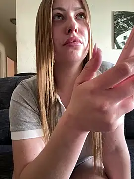 AlisaWhite online show from 05.05.26