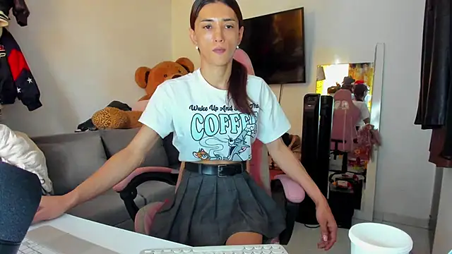 Snapshot of Lawrncesofiets chatting on 07.30.26 Lawrncesofiets online show from 07.30.26