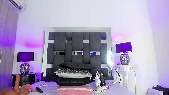 Snapshot of tanyyaa chatting on 02.07.25 tanyyaa online show from 02.07.25