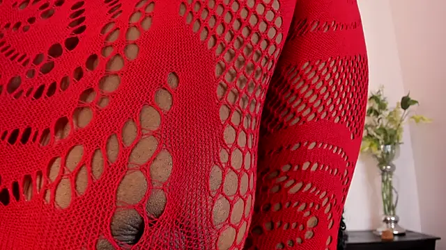 Snapshot of tanyyaa chatting on 10.27.25 tanyyaa online show from 10.27.25