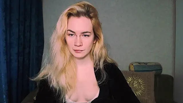 xxxcharismaaa online show from 12.13.24