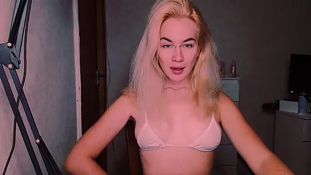 xxxcharismaaa online show from 10.02.25