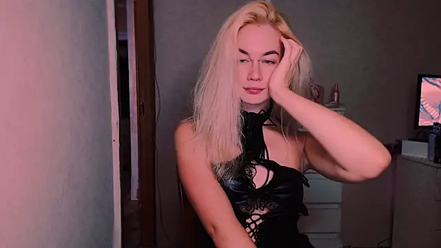 xxxcharismaaa online show from 10.03.25