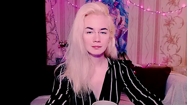 xxxcharismaaa online show from 06.12.26