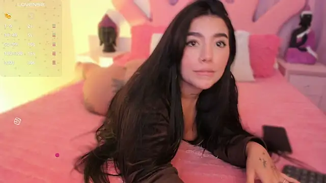 shantall vidales  online show from 09.28.25