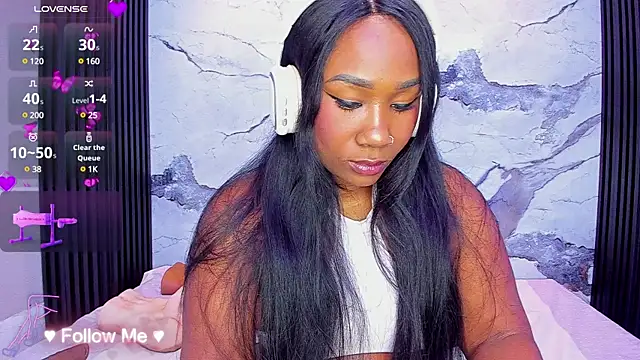 WhitneyWells online show from 12.22.24